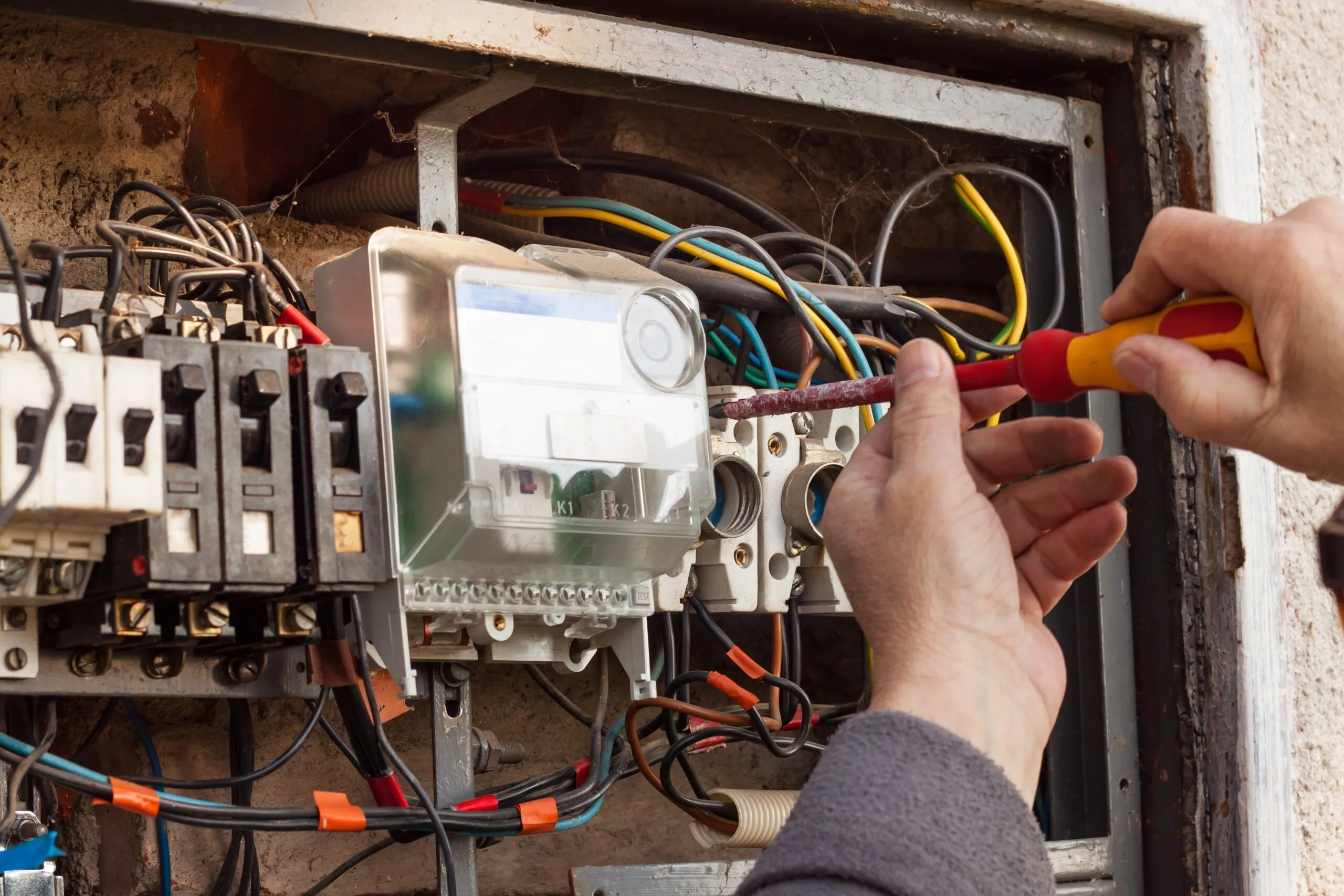 Electrical switchgear repair